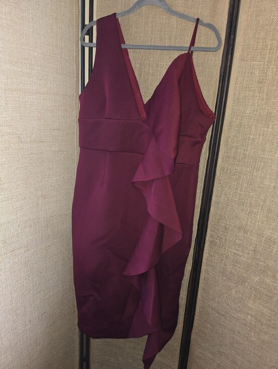 Lavish Alice Dresses & Skirts - NWT Women's Lavish Alice Burgundy Scuba Draped Frill Midi Dress Size 16